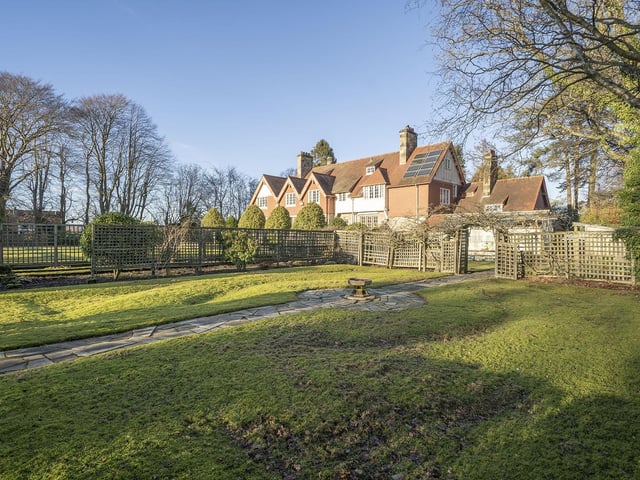 Exterior: Endrick Lodge offers two acres of grounds which includes gardens, lawns and an orchard.
Contact: Harper & Stone