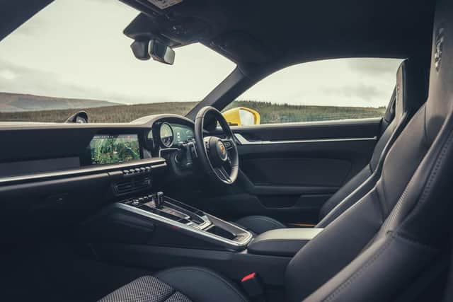 Porsche 911 Carrera 4S