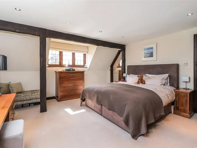 This five bed home in Hook Park Road, Warsash is on the market for £2.85m. It is listed on Zoopla by Charters