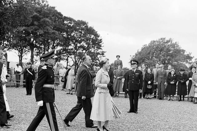 Queen Elizabeth II at Linlithgow on her tour of West Lothian on 1955.
