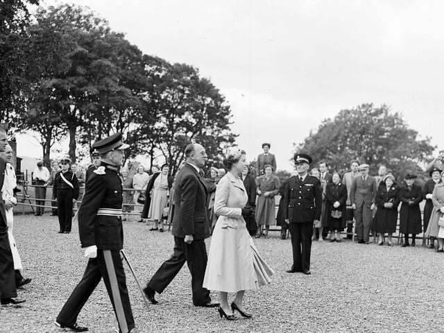 Queen Elizabeth II at Linlithgow on her tour of West Lothian on 1955.