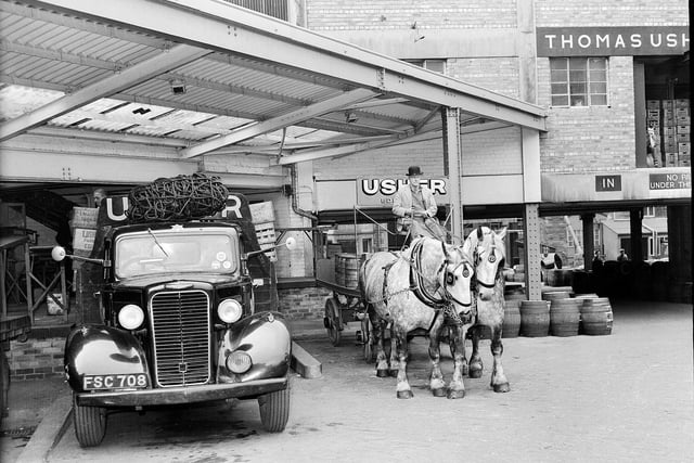 In 1960 pubs in George Street received beer deliveries by horse-drawn cart from Usher's Brewery.