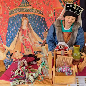 Being taught the box loom