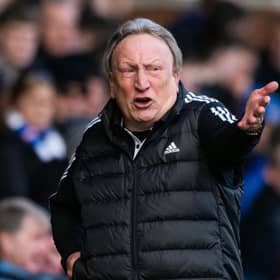 Neil Warnock laments Aberdeen's play during the defeat by Kilmarnock.