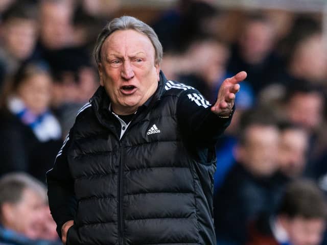Neil Warnock laments Aberdeen's play during the defeat by Kilmarnock.