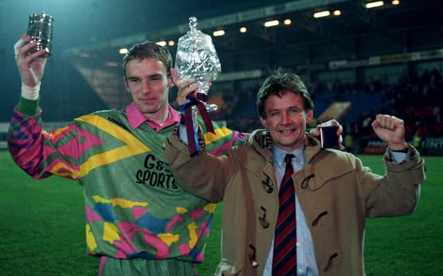 Roddy McKenzie (left) and Stenhousemuir boss Terry Christie. Picture: SNS Group
