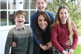 The picture was released on Mother's Day, but later pulled by several picture agencies after concerns over digital doctoring.
