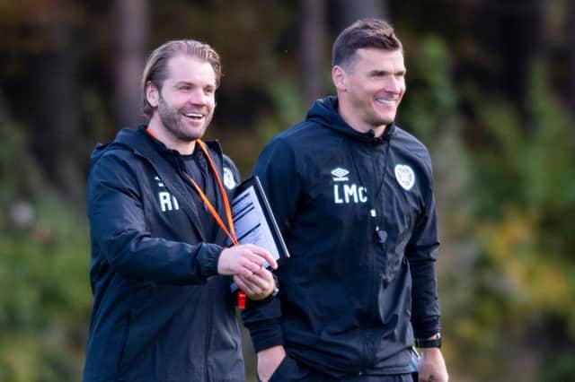 Hearts manager Robbie Neilson (L) with assistant Lee McCulloch during training earlier this season (Photo by Mark Scates / SNS Group)