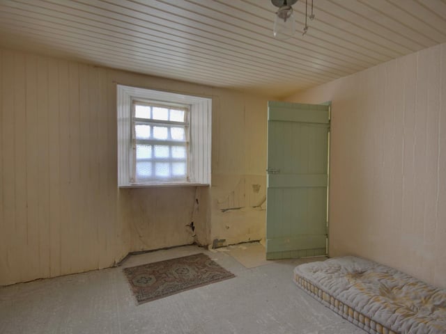 The new owner has a brilliant opportunity to create a classice Highland home for the 21st Century.