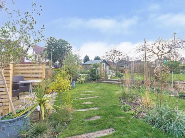 Varied and versatile, the stunning gardens at Alexandra Avenue have lots to offer.