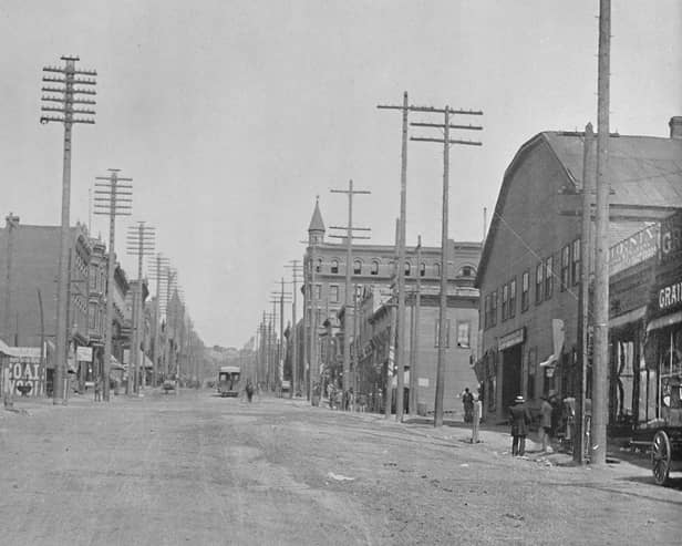 Main Street, Butte City, Montana, circa 1897. PIC: The Print Collector/Getty Images