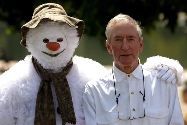 Author and illustrator Raymond Briggs, who is best known for the 1978 classic The Snowman, has died aged 88, his publisher Penguin Random House said.