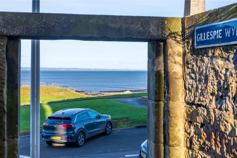 Looking out to sea from entrance to Gillespie Wynd.