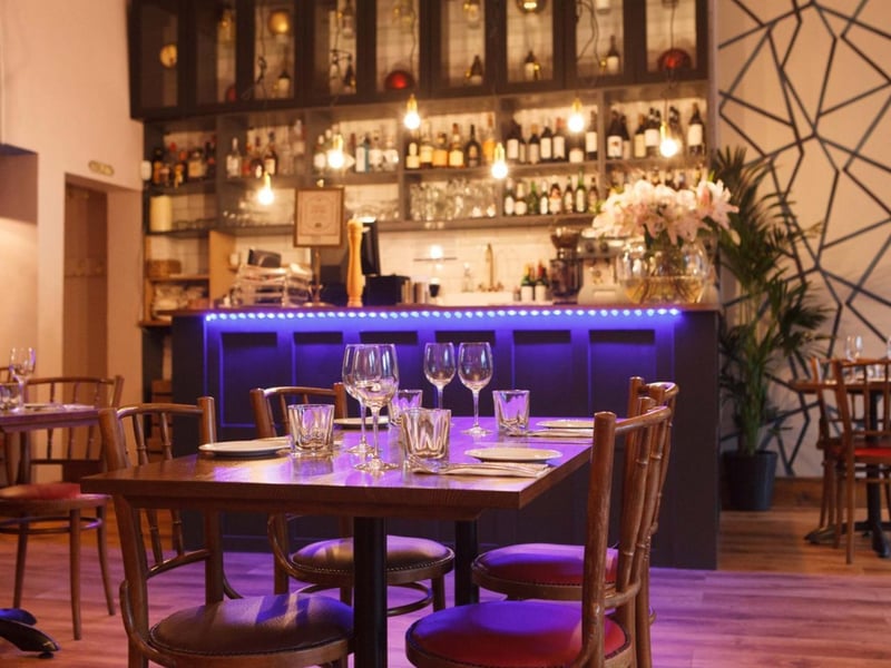 New Chapter is a family-run restaurant located in the heart of Edinburgh’s gorgeous New Town area. Their food menu offers a blend of the best of European cuisine crafted with the finest Scottish ingredients. As written on their website: “At New Chapter, we pride ourselves on creating exciting menus full of fresh flavours and unusual dishes, alongside our contemporary take on classic brasserie-style dishes. From intimate date nights and celebrations with friends to corporate dinners, New Chapter is perfect for any occasion - we’d love to help you celebrate in style.”