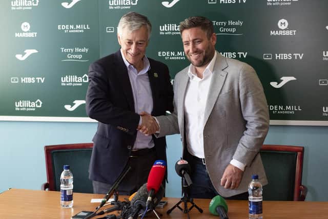 Lee Johnson, pictured with Hibs owner Ron Gordon.