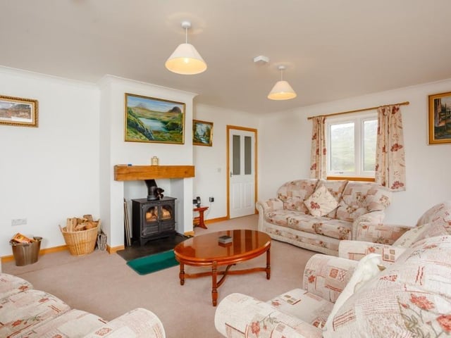 Sitting room.