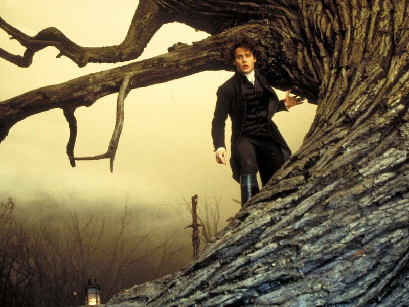 Tim Burton's supernatural horror stars both Johnny Depp and Christina Ricci as a police detective is sent from New York to investigate a series of murders committed by a supposed Headless Horseman.