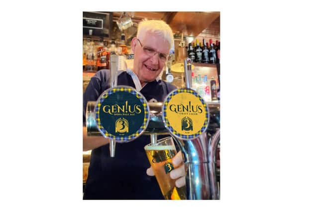 Former Scotland and Lions legend Finlay Calder OBE pulls the very first pint of Gen!us at Teuchters Bar in Edinburgh. Picture supplied.