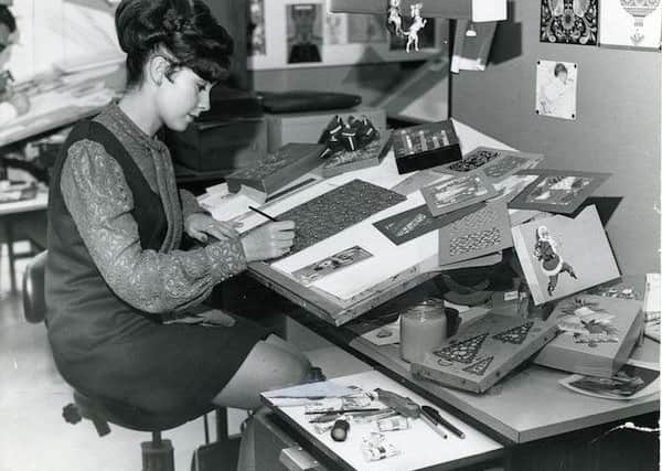 An artist Working at Dundee printing and photograpy firm Valentines.