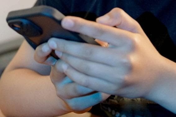 Scots Labour MP warns against 'punishing young people' with under-16 ...