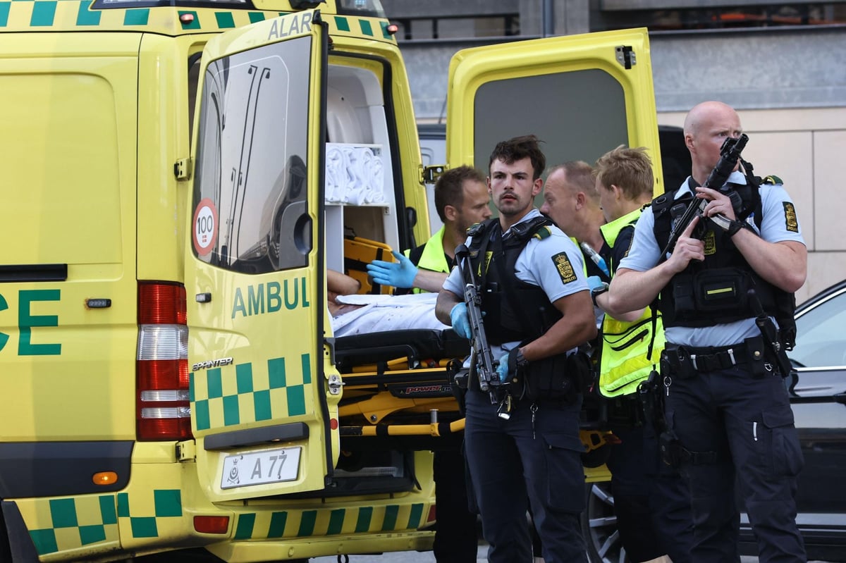 Gunman kills three and leaves three critically injured shopping centre in Denmark