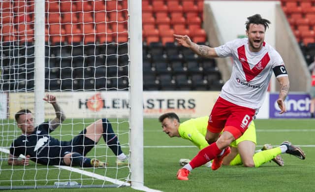 Callum Fordyce was on target as Airdrieonians won 6-2 against Falkirk.