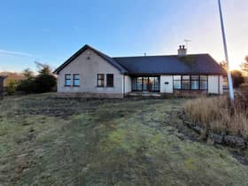 Silverwells Cottage is located 2 miles from Turriff.