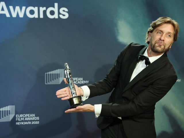 At 66/1, Ruben Ostlund and his film Triangle of Sadness are big outsiders but the film has picked up an army of fans that could yet see him nab the Best Director award from under the nose of his fellow directors.