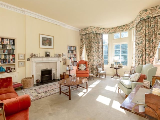 Drawing room.