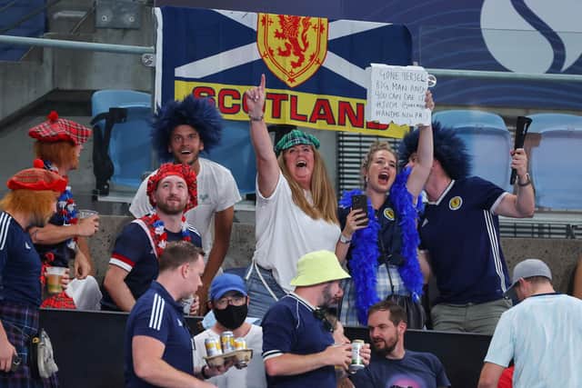 Murray was backed by a sizeable Scottish contingent in Sydney.