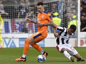Ryan Jack has been given a new contract by Rangers.