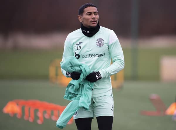 Demitri Mitchell has left Hibs and will reunite with former Easter Road assistant Gary Caldwell. (Photo by Paul Devlin / SNS Group)