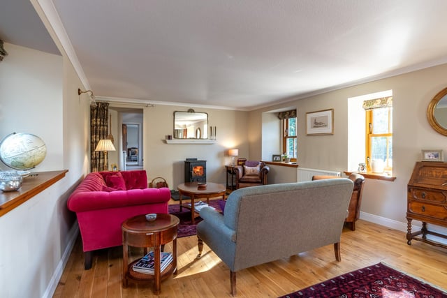 Where is it? In a fairly private and peaceful setting three miles distant from Banchory. The town has a number of shops, restaurants, and exciting leisure facilities.