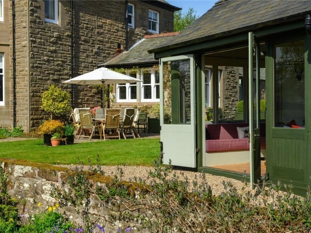 Summer house.