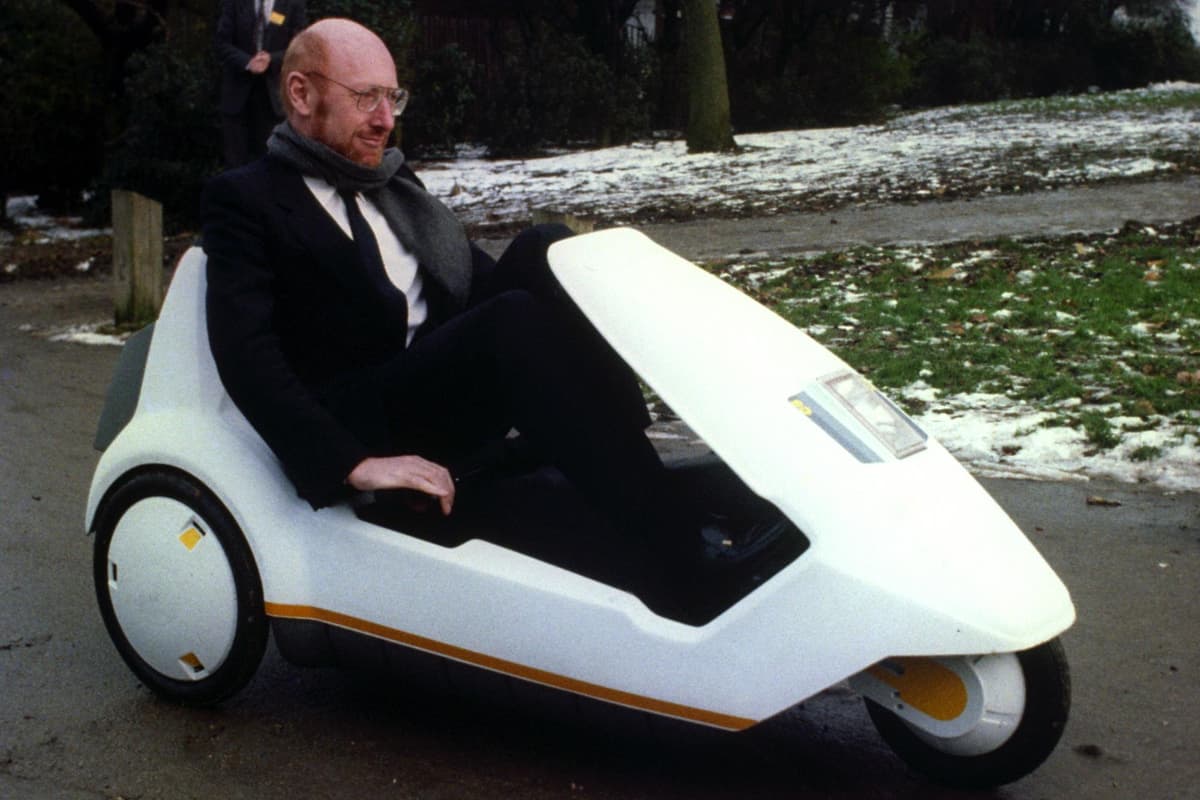 Sir Clive Sinclair, inventor behind Spectrum computer and C5, dies aged 81 Sir Clive Sinclair, inventor behind Spectrum computer and C5, dies aged 81
