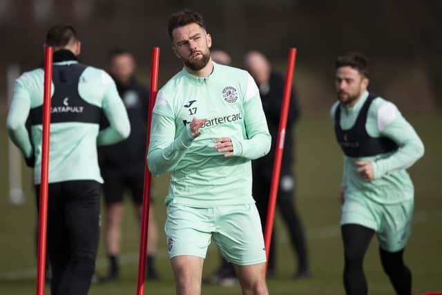 Former Aberdeen defender Mikey Devlin trains with Hibs following his release from Fleetwood Town. (Photo by Paul Devlin / SNS Group)