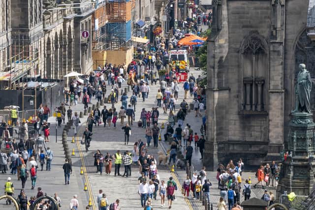 Edinburgh turned in a good performance on the shopper footfall front thanks to its busy August festivals.
