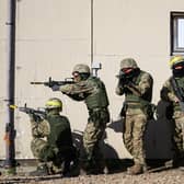 Ukrainian military personnel take part in a training exercise at a facility on November 09, 2022 in southeast England (Photo by Leon Neal/Getty Images)