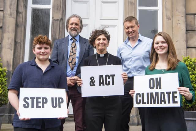 l-r Dylan Hamilton (Climate Activist), Stuart Haszeldine (University of Edinburgh), Modertor Chuch of Scotland Rt Rev Sally Foster-Fulton, Mike Robinson (Chair of Stop Climate Chaos) and Ellie Kirkland (Climate Activist)ACTION ON CLIMATE CHANGE A '˜SCIENTIFIC AND MORAL IMPERATIVE' SAY CIVIC SOCIETY, FAITH LEADERS AND SCIENTISTSScotland's inability to meet key climate change targets must be a 'wake-up' call for all ofsociety and failure to work openly and collaboratively to drive progress will have graveimplications for the planet.This is the stark view of a group of religious and civic society leaders and scientists whohave taken the unprecedented step to team up and urge people to acknowledge the risksof inaction and devise solutions to tackle the climate crisis.More than 30 individuals have signed statements calling on the Scottish and UKgovernments to 'bridge the widening gap' between promises and practical action tobuild a fairer, greener, healthier society for all.They said addressing the climate crisis is a 'moral necessity' and Scotland must do all itcan to play its part because further delay will have dire human and economic costs.The signatories are led by Rt Rev Sally Foster-Fulton, Moderator of the General Assemblyof the Church of Scotland, Professor Stuart Haszeldine, Co-Director at the EdinburghClimate Change Institute, hosted by the University of Edinburgh, and Mike RobinsonChair of Stop Climate Chaos in Scotland and Chief Executive of the Royal ScottishGeographical Society.