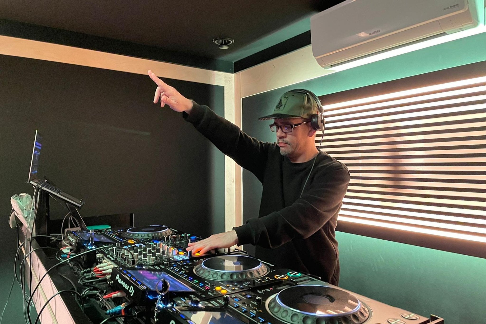 'Deaf rave' clubbing event to be staged in underground car park during Edinburgh Festival Fringe