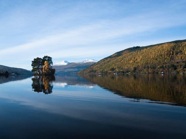 Spanning both the Perth and Kinross Council and the Stirling Council areas, Loch Tay stretches out to 23 kilometres. Archaeologists have found evidence of people living on the banks of the loch dating back to the 8th and 7th millennia BC.