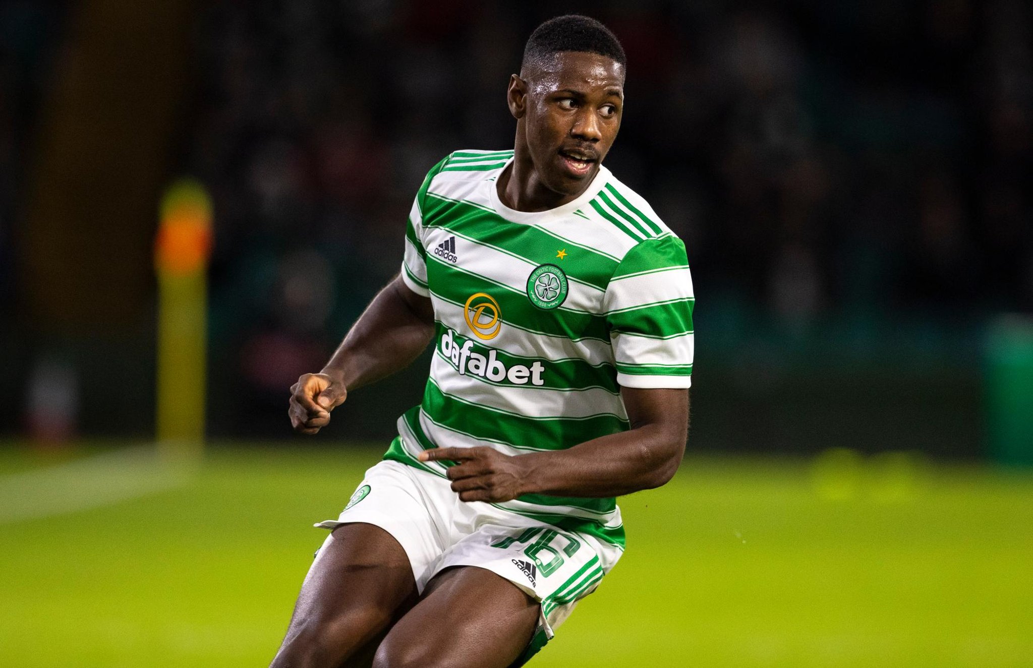 Celtic’s Osaze Urhoghide vliegt uit om de verhuizing van januari te voltooien