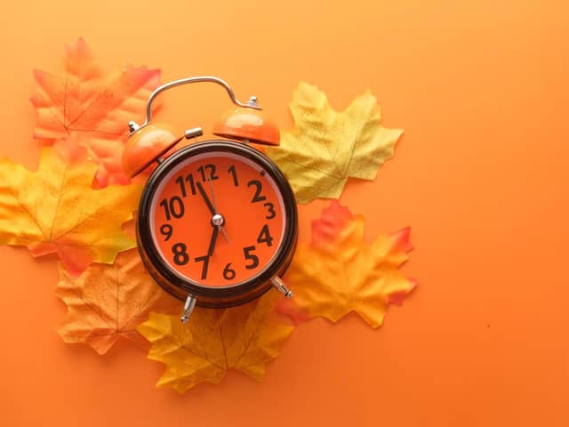 According to the 'astronomical calendar', Autumn begins on 23 September 2022 and ends on 21 December 2022.