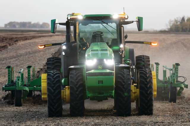 John Deere’s autonomous tractor