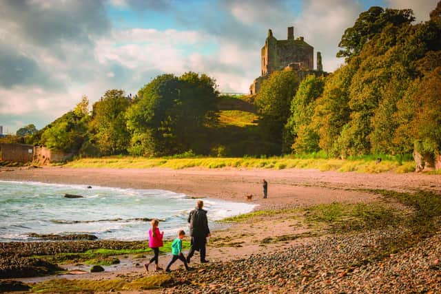 Ravenscraig Castle, Kirkcaldy, is one of the earliest artillery forts in Scotland. Image:  VisitScotland / Damian Shields