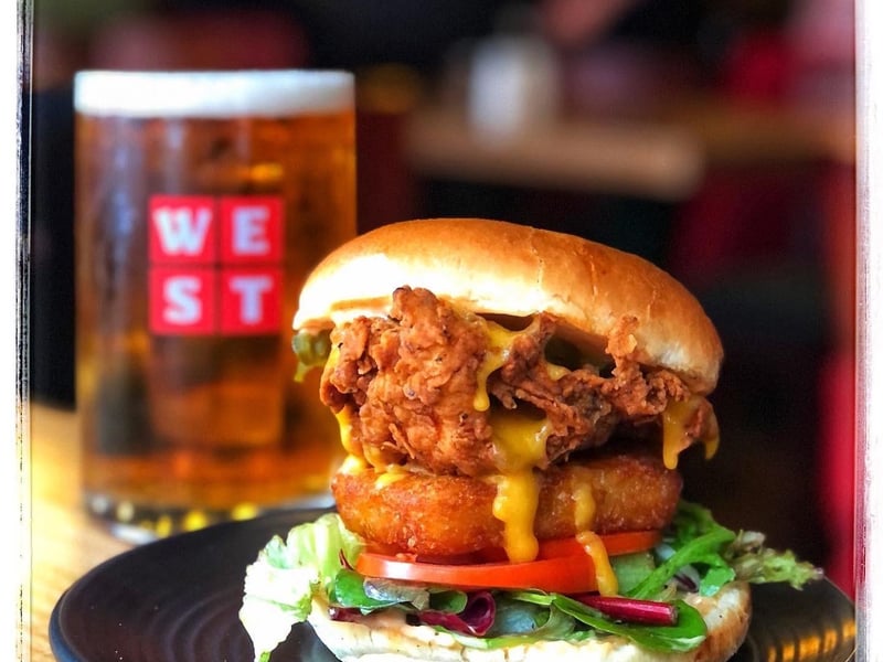 Roastit Bubbly Jocks is a bar, bistro and cafe that offers some superb European and British dishes. One review highly recommends trying the chowder! You can find this fine eatery at 450 Dumbarton Road.
