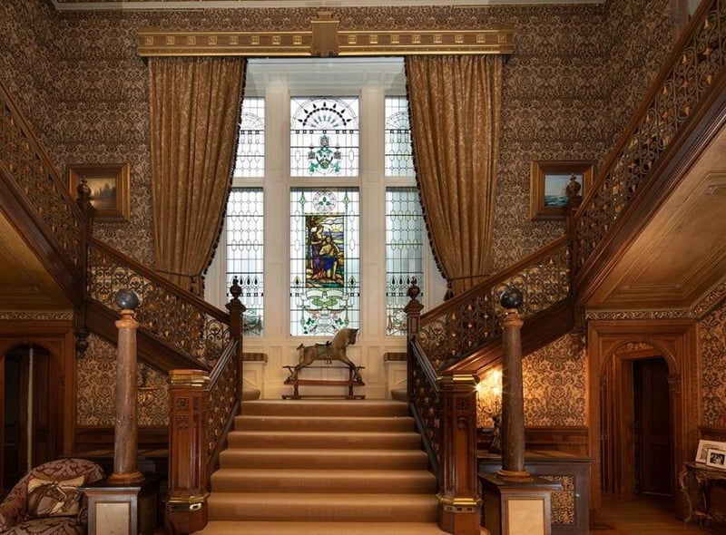 Reception hall and staircase.