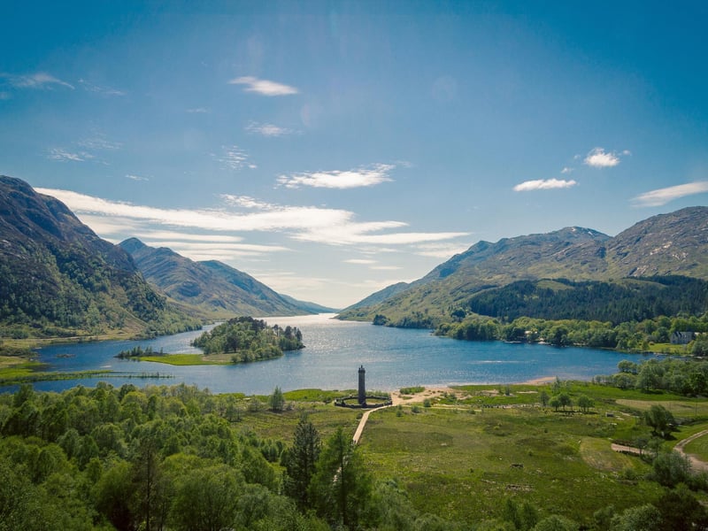 You can find Loch Shiel around 20 kilometres west of Fort William in Scotland’s Highland council area. It stretches out for 28 kilometres from the famous Glenfinnan.