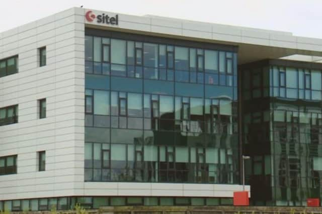 An employee at a Lanarkshire call centre hit by a Covid-19 outbreak has recalled how staff would breach social distancing rules.