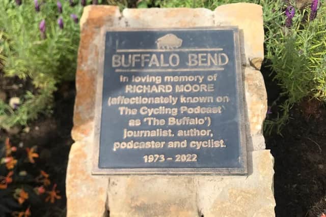 The plaque, at the "Buffalo Bend", designed by American ceramicist Stacy Snyder.
